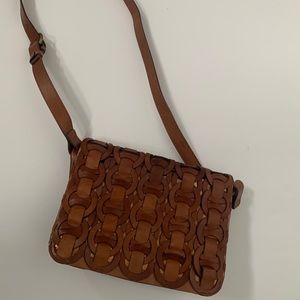 {Patricia Nash} EUC leather cross body